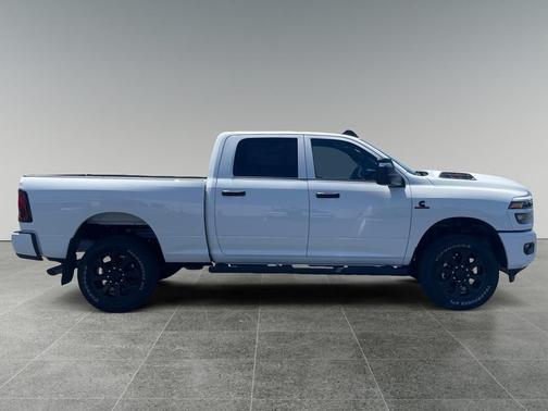 Bright White Clearcoat 2026 RAM 2500 Black Express Crew Cab 4x4 6'4' Box