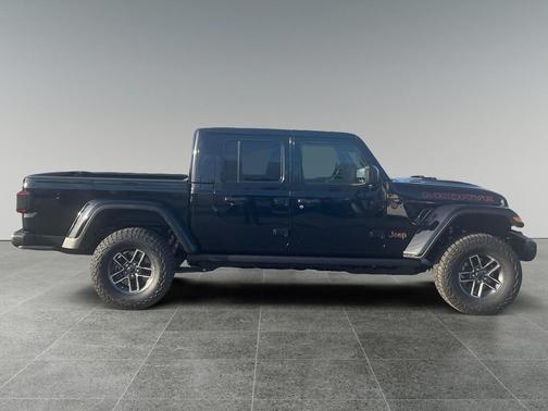 2026 Jeep Gladiator Mojave X 4x4