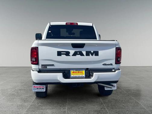 2026 RAM 2500 Big Horn Crew Cab 4x4 6'4' Box