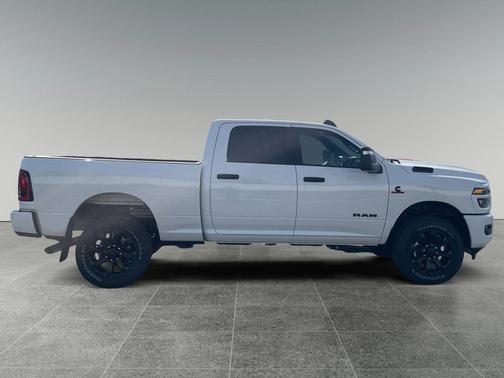2026 RAM 2500 Big Horn Crew Cab 4x4 6'4' Box