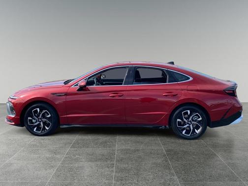 Ultimate red 2025 Hyundai SONATA SEL