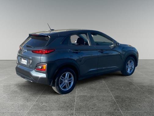Thunder Gray 2020 Hyundai KONA SE
