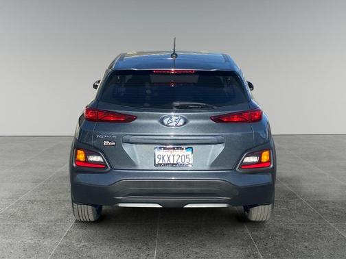 Thunder Gray 2020 Hyundai KONA SE