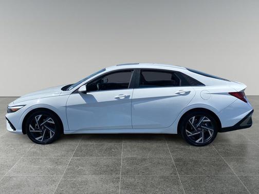 Serenity White 2025 Hyundai ELANTRA SEL
