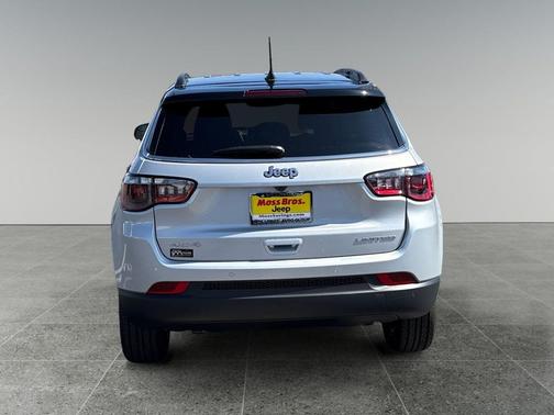 Silver Zynith Metallic Clearcoat 2026 Jeep Compass Limited