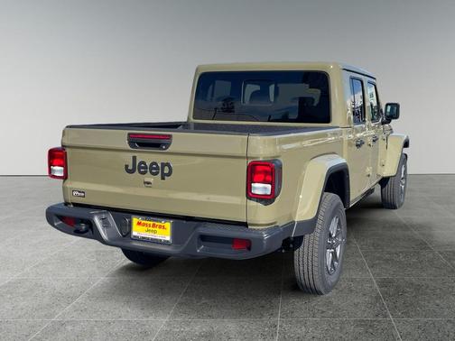 2026 Jeep Gladiator Sport S