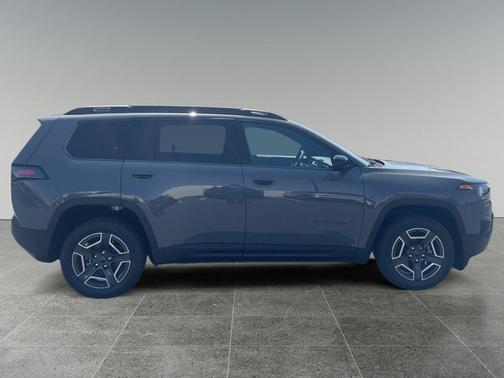 Sting-Gray Clearcoat 2026 Jeep Cherokee Limited