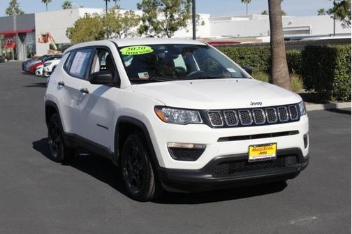 Photo 2 of 9 of 2020 Jeep Compass Sport