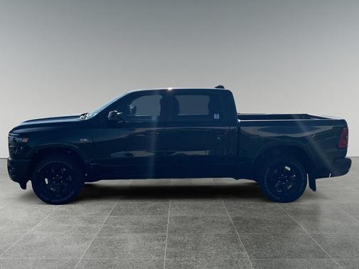 Serrano Green Metallic 2026 RAM 1500 Big Horn/Lone Star
