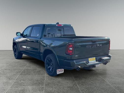 Serrano Green Metallic 2026 RAM 1500 Big Horn/Lone Star