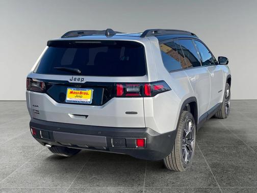2026 Jeep Cherokee Overland