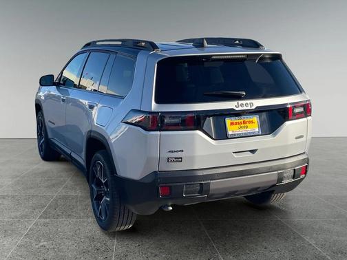 2026 Jeep Cherokee Overland