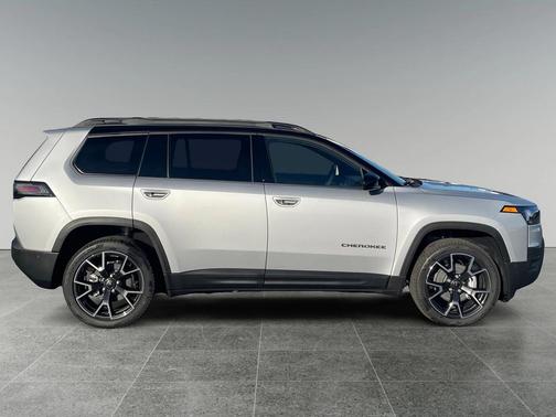 2026 Jeep Cherokee Overland