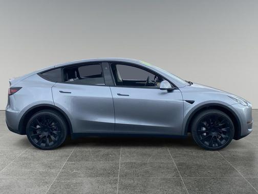 Quicksilver 2024 Tesla Model Y Long Range Dual Motor All-Wheel Drive