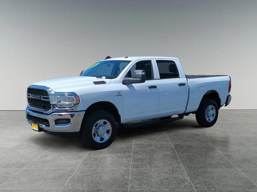2024 RAM 2500 Tradesman Crew Cab 4x4 6'4' Box
