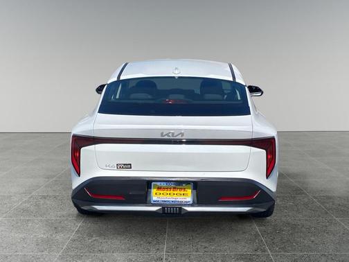 Snow White Pearl 2025 Kia K4 LXS