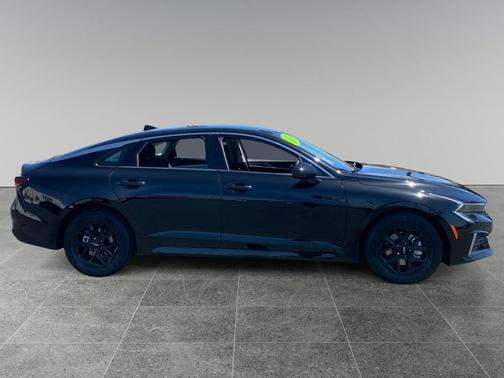 Aurora Black Pearl 2025 Kia K5 LXS