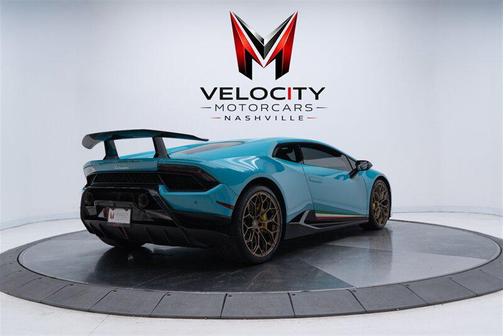 Blu Tanus 2019 Lamborghini Huracan Performante