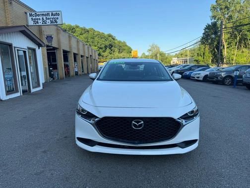 Snowflake White Pearl Mica 2019 Mazda Mazda3 FWD