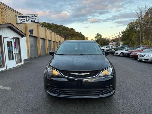 2017 Chrysler Pacifica Touring