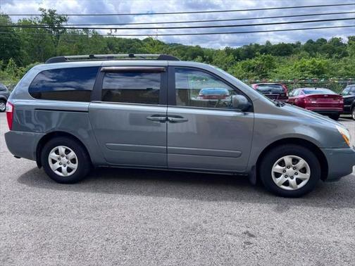 2008 Kia Sedona LX
