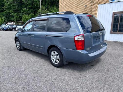 2008 Kia Sedona LX