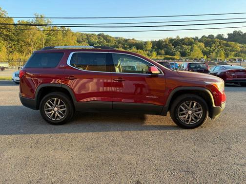 2017 GMC Acadia SLT-1