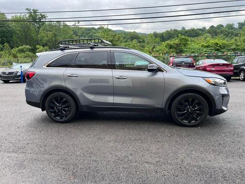 2020 Kia Sorento S