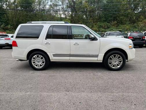 2013 Lincoln Navigator L