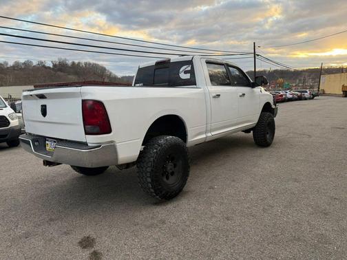 Bright White Clearcoat 2011 Dodge Ram 2500 SLT