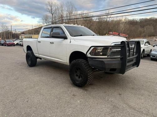 Bright White Clearcoat 2011 Dodge Ram 2500 SLT