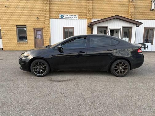Pitch Black Clearcoat 2016 Dodge Dart SE