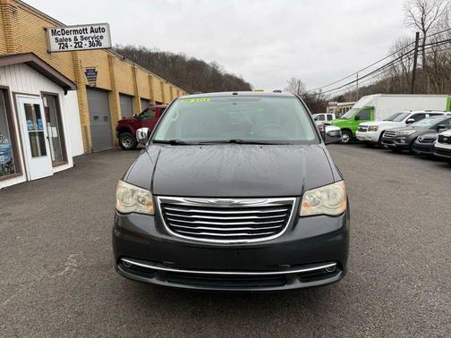 2011 Chrysler Town & Country Touring-L