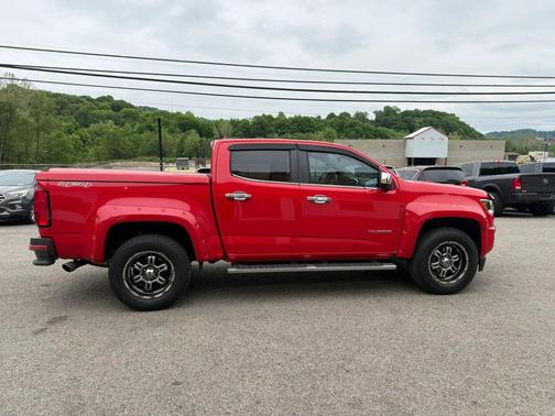 Red 2015 Chevrolet Colorado LT