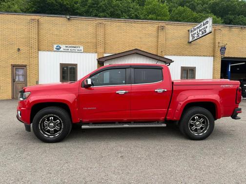 Red 2015 Chevrolet Colorado LT