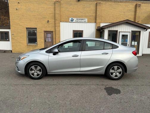 2018 Chevrolet Cruze LS