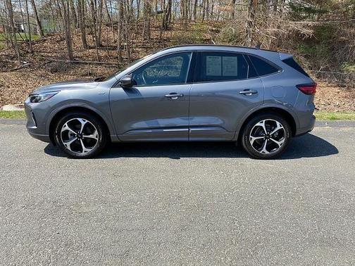 2023 Ford Escape ST-LINE ELITE