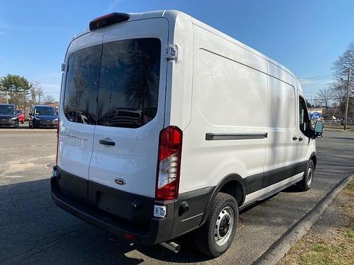 2024 Ford Transit-250 148 WB MEDIUM ROOF CARGO
