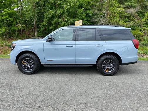 GLACIER GRAY METALLIC TC 2025 Ford Expedition TREMOR