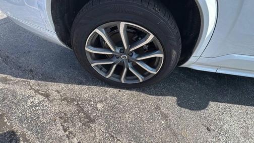 2019 Volvo XC90 T5 Momentum