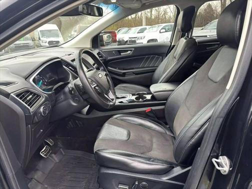 2017 Ford Edge Sport