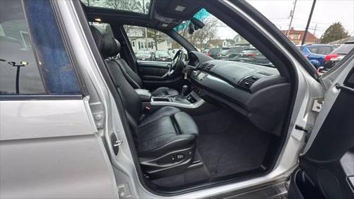 2004 BMW X5 4.8is