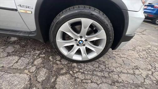 2004 BMW X5 4.8is