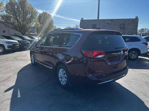 2018 Chrysler Pacifica Touring-L