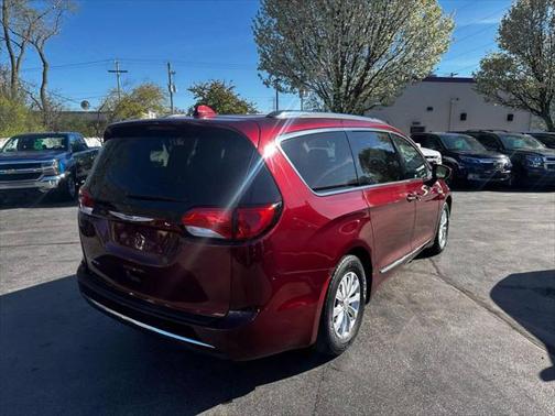 2018 Chrysler Pacifica Touring-L