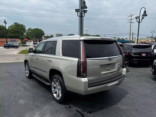 2017 Cadillac Escalade Luxury