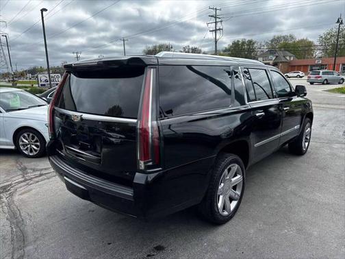 2019 Cadillac Escalade ESV Luxury