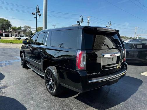 2017 GMC Yukon XL Denali
