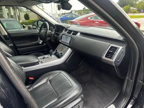 2020 Land Rover Range Rover Sport HSE