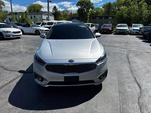 2017 Kia Cadenza Premium